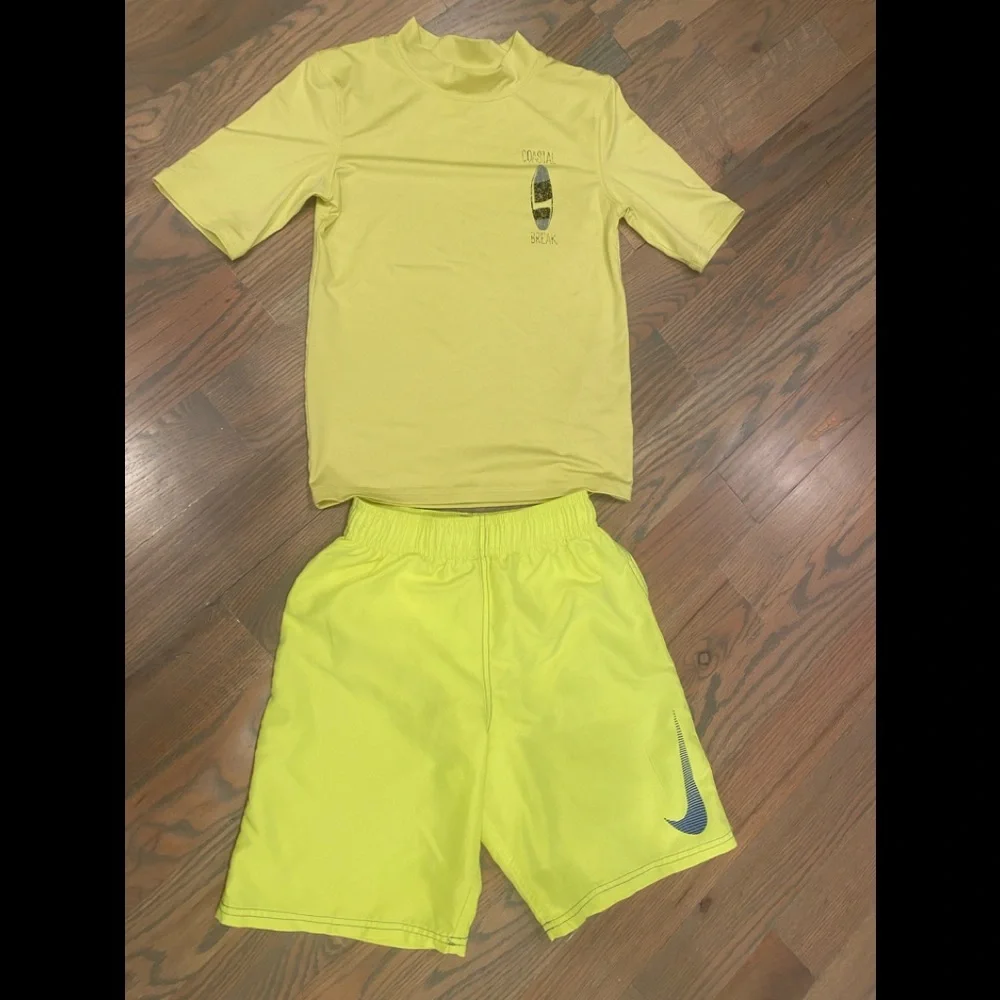 Nike boys swim trunks size M (9-11 y) & Cat & Jack rashquard shirt size M 8-10y